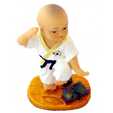 figurina-mica-karate-e