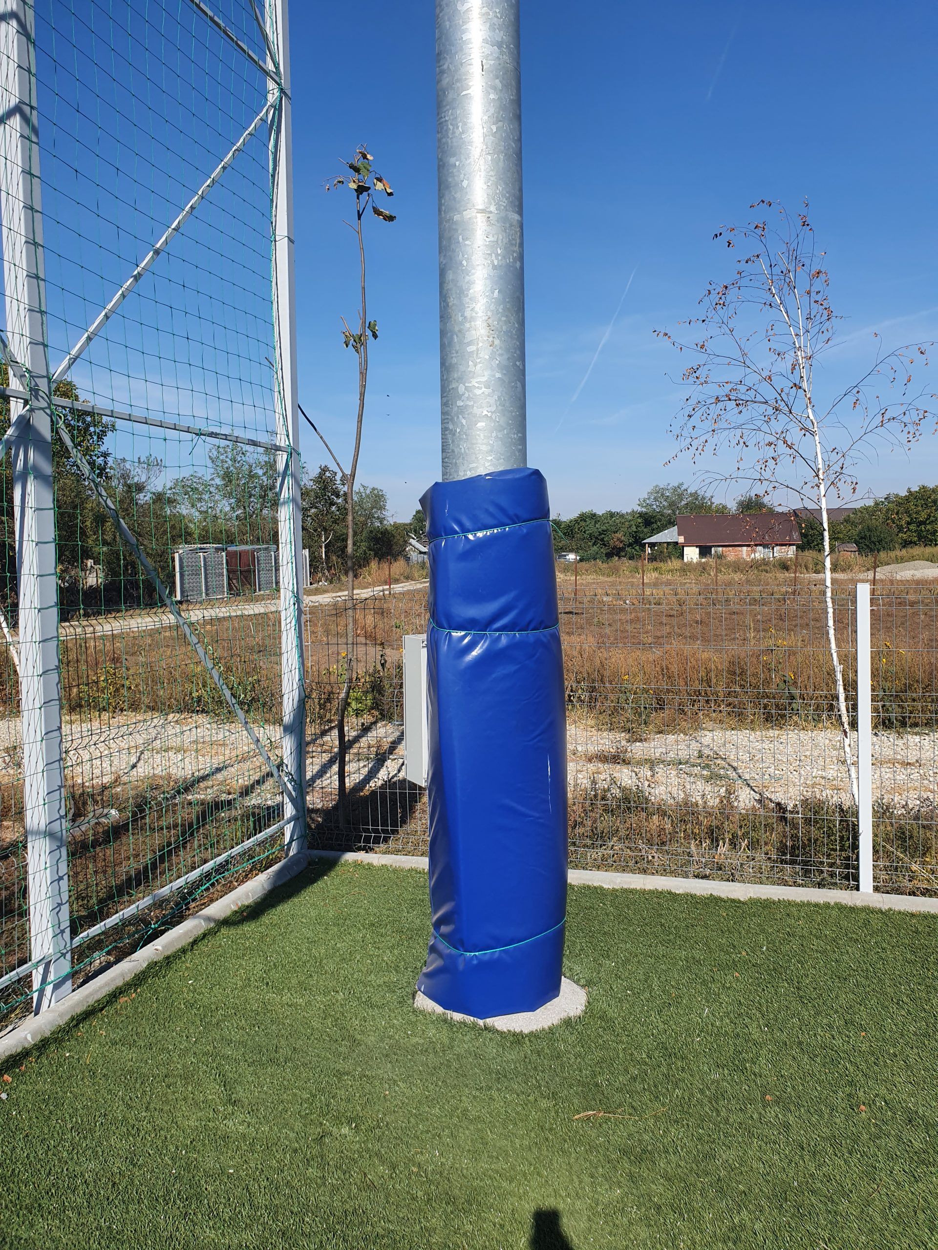 Protectie-nocturna-teren-fotbal-1-scaled